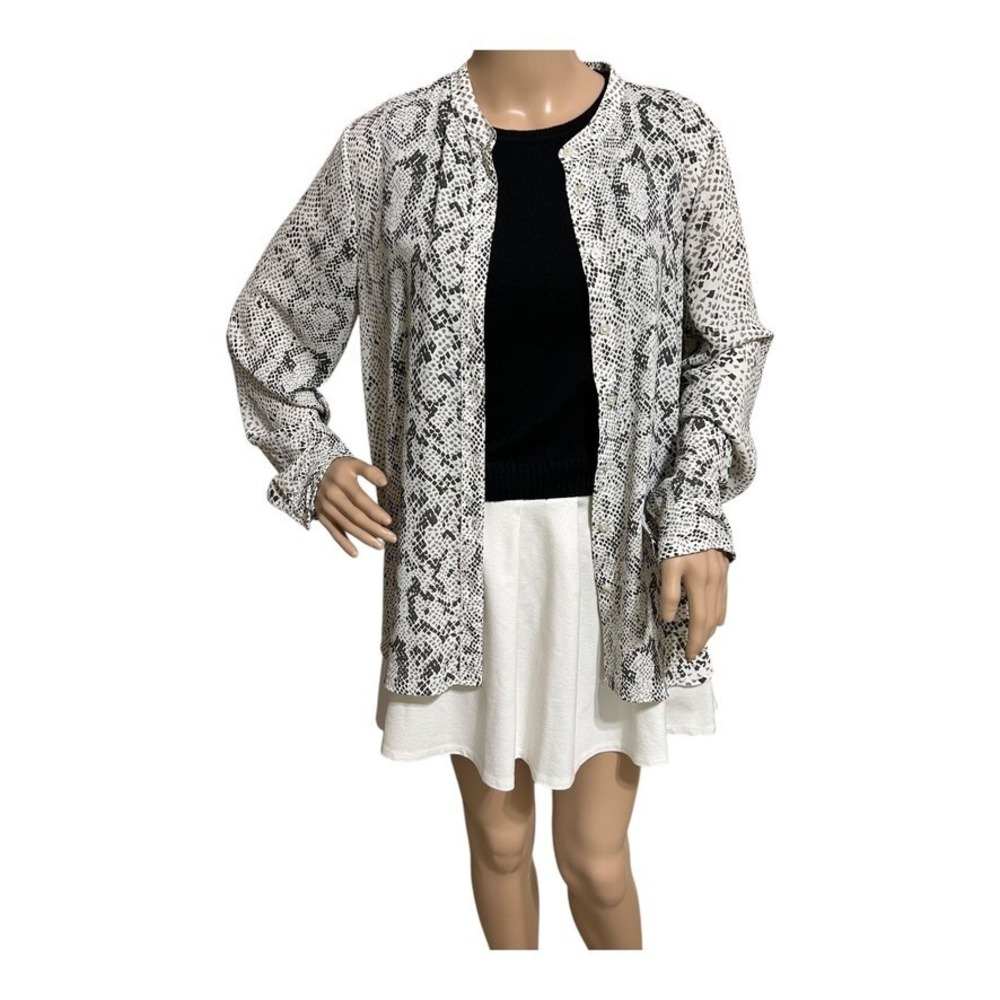 J. CREW Women's Snakeskin Button Up Top Blouse M Gray Long Sleeve Office Classic